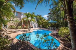 Pineapple Palms - Holmes Beach - 0
