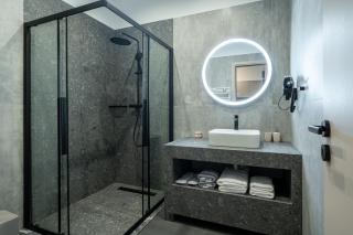 D Suites Hotel - 3
