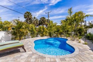 Queen Palm - Holmes Beach - 6