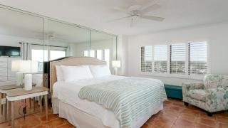 Oceanfront spectacular views with direct beach and pool access! - Ormond Beach - 5