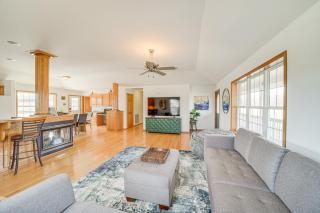 Game Room and Large Yard Vinita Farmhouse! - 6