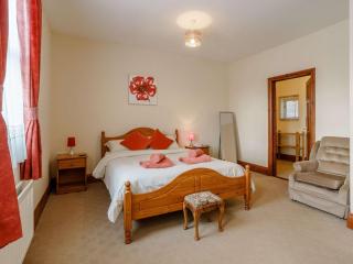 3 Bed in Nantgaredig 56410 - Llanfynydd - 2