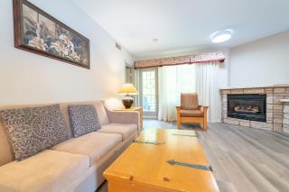 Horseshoe Valley Suites - The Evergreen - Shanty Bay - 9