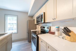 Horseshoe Valley Suites - The Evergreen - Shanty Bay - 4