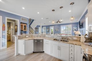 Sandy Shores Retreat - Destin - 1