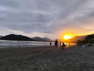 AP em frente à praia em Ubatuba: Perequê Açu. - 7