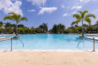 Noble House ~Spacious~Close to Beach ~Pool ~ Gym - Mammee Bay - 0