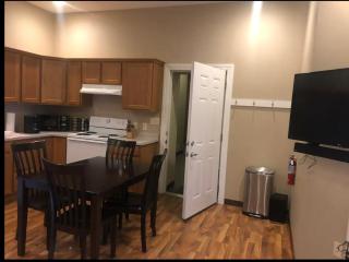 Jefferson street Loft 20 day minimum stay - Burlington - 3