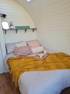 Two Peas in a Pod - Holyhead - 8