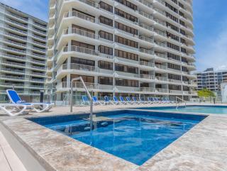 Breakers North Absolute Beachfront Apartments - Official - 7