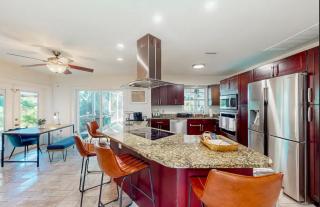 Hidden Gem: Escape to Newlin Cottage in Cape Coral - Cape Coral - 5