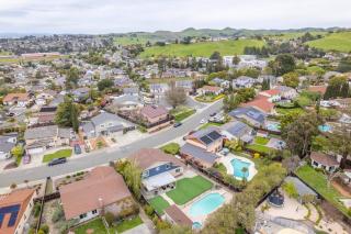 Beautiful Huge Home with a pool close to Napa & SF - Hercules - 4