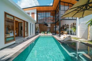 KClub Greenfields - Contemporary 3BR Townhouse in Berawa - Canggu - 0