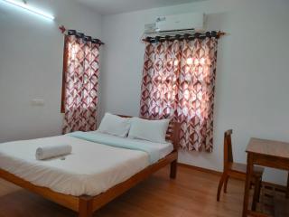 Paradise Le Bonheur Guest House - Kottakupam - 4