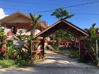 JBR Tourist Inn - Port Barton - 1