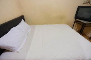 Hotel O Lewi Family Guest House Near GBKP Bangun Mulia Km. 11 - 9