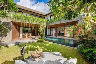 Luxe & Modern 3BR Villa Private Netflix/Wi-fi - Canggu - 0