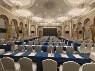 Grand Mercure Hotel Hualing - Ürümqi - 3