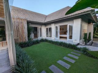 Poolside Paradise. Tropical Home by the rice field - Tanah Lot - 2