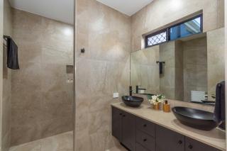 Baligara Absolute Oceanfront Guest Suite - 4