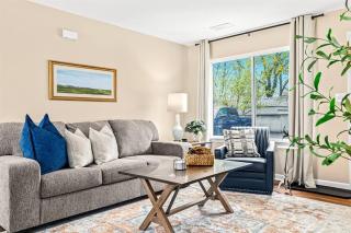 New! Pet-Friendly 1BR in the heart of Roseville! - Roseville - 1