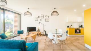 Les Bulles avec Jacuzzi Privatif & Parking privé - 2