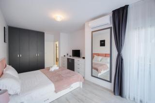 Pinky Black Escape - Oradea - 4
