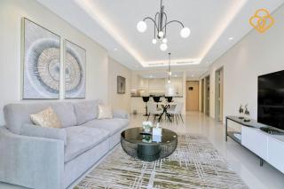 Keysplease 2 B/R Apt with Burj Views Paramount Midtown, Minutes to Dubai Mall - Dubai - 9