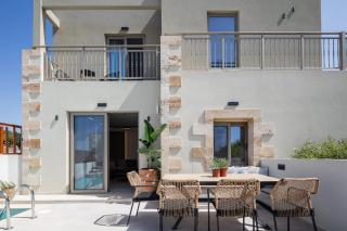 Marvelous new luxury villa with heated pool! - 7