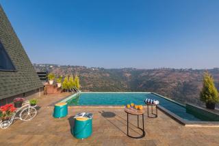 SaffronStays A Vantage, Panchgani - A Pyramid Shaped Unique Luxury Villa With Infinity Valley Views - Panchgani - 6