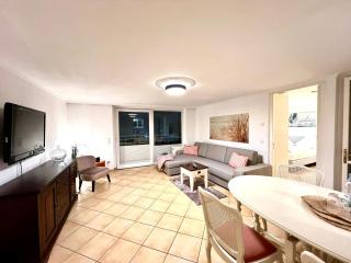 Penthouse-Berta - Westerland - 9