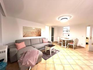 Penthouse-Berta - Westerland - 7
