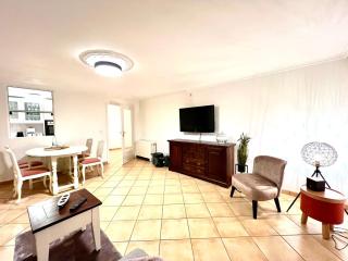 Penthouse-Berta - Westerland - 5
