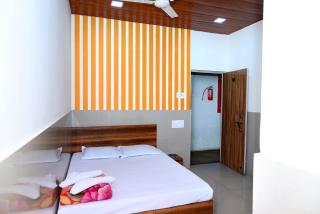 P P Lodging - Pune - 8
