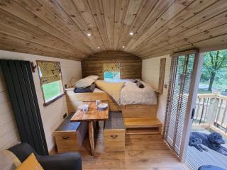 Syke Farm Campsite - Yurt's and Shepherds Hut - Buttermere - 9