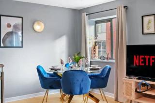 2 bedroom duplex with wifi secure parking sleeps 8 - Nottingham - 9
