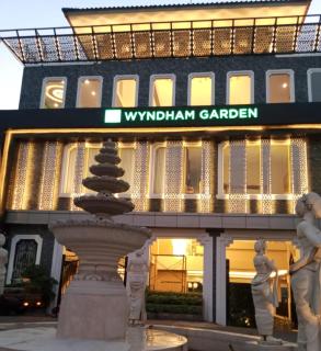 Wyndham Garden Yogyakarta Hotel Conference & Action Park - Sleman - 5
