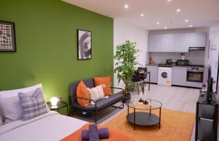 GoldersGreen Apartments by Sleepy - 3
