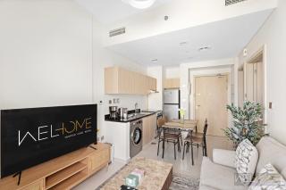 WelHome - Breathtaking View 1BR Apt in Damac Hills 2 - Dubai - 3