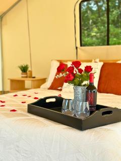 Peaceful Glamping Retreat at Roaring River - 3