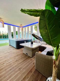 Muthee Luxurious Private Villa - Laganas - 2