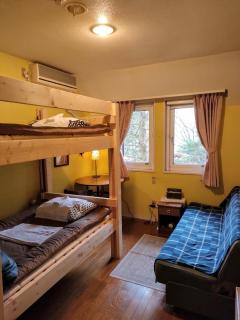 Bellscabin Guesthouse - Karuizawa - 1