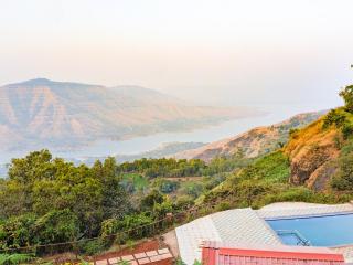 Valley View Hotel - Panchgani - 4