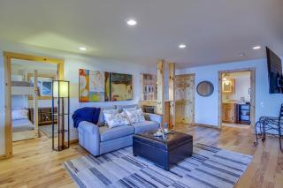 Hat Island Home with Stunning View and Wraparound Deck - Everett - 7