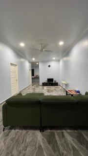 Bella Homestay - Kampong Bari Kechil - 0