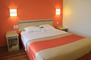 Motel 6-Enfield, CT - Hartford - 2