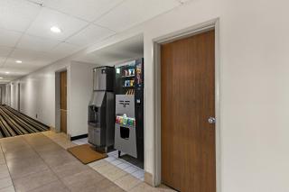 Red Lion Inn & Suites Gretna - 4