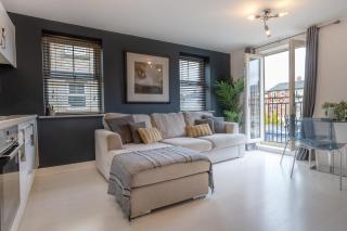 Canal-Side Townhouse Free Parking City Location - Leeds - 9