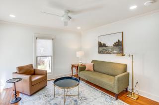 2 Mi to Tyler Rose Garden Vibrant Apartment! - Tyler - 8
