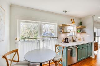 2 Mi to Tyler Rose Garden Vibrant Apartment! - Tyler - 2